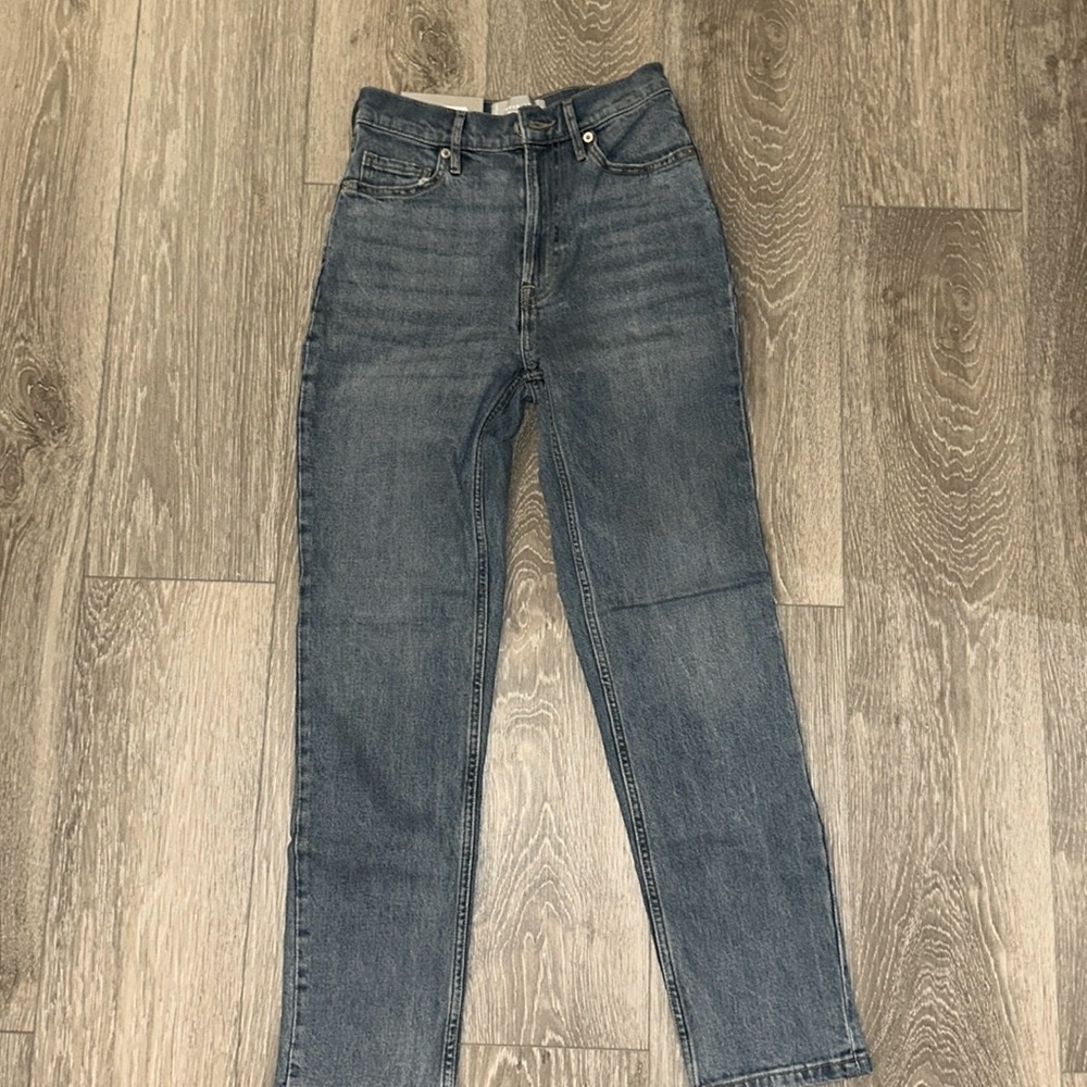 Everlane Original Cheeky Jean 24 Regular